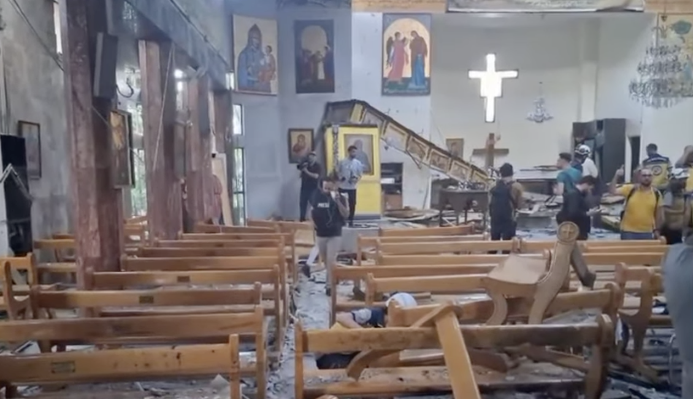 Homem-bomba ataca igreja na Síria e deixa cristãos mortos