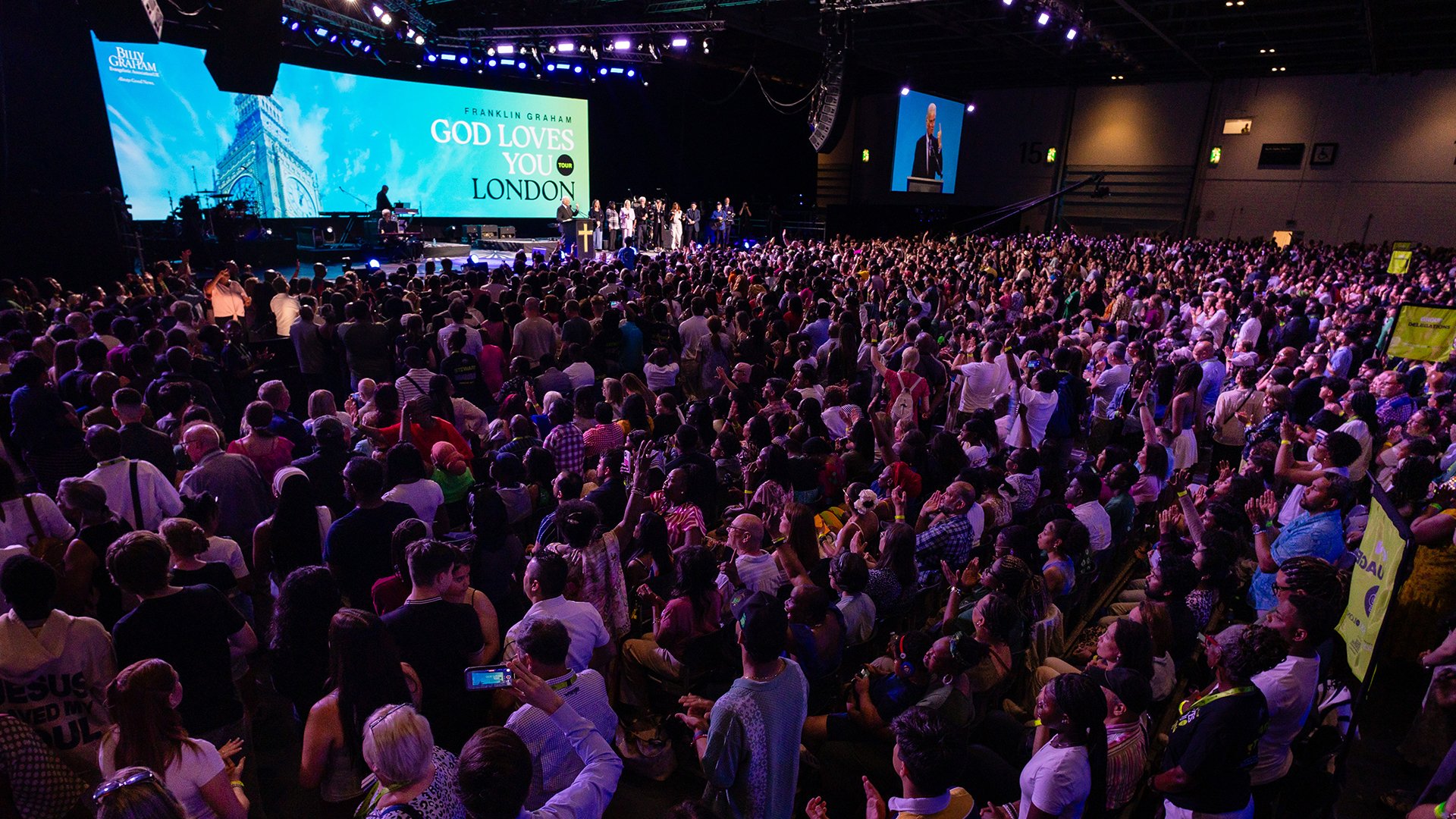 Mais de 17 mil ouvem o Evangelho e centenas aceitam Jesus em Londres