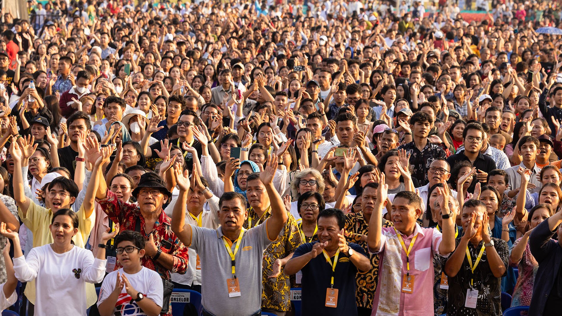 1.900 pessoas se rendem a Jesus em evento evangelístico na Indonésia