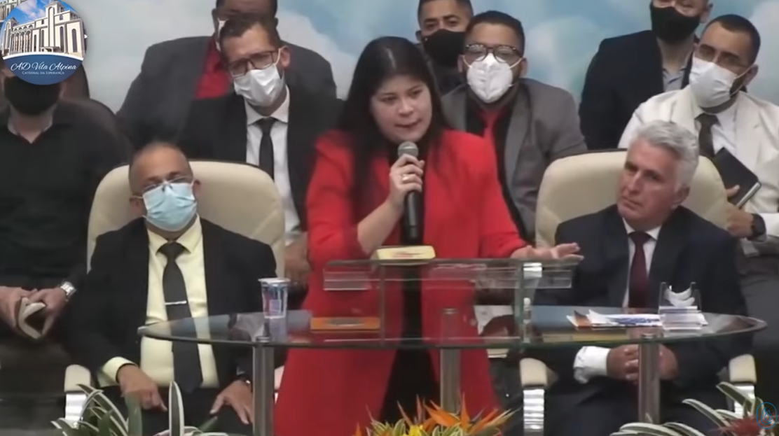 Filha de pastor sobrevive a tentativa de suicídio no banheiro da igreja após clamar “Jesus”