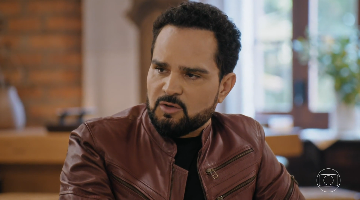 “Foi uma ordem divina. Deus me deu uma missão”, diz Luciano Camargo sobre carreira gospel