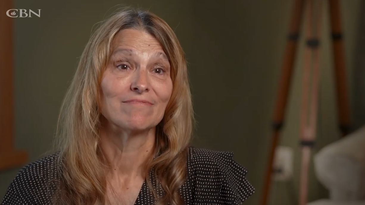Mulher sobrevive a derrame e supera distúrbio alimentar: “Venci por causa de Jesus Cristo”