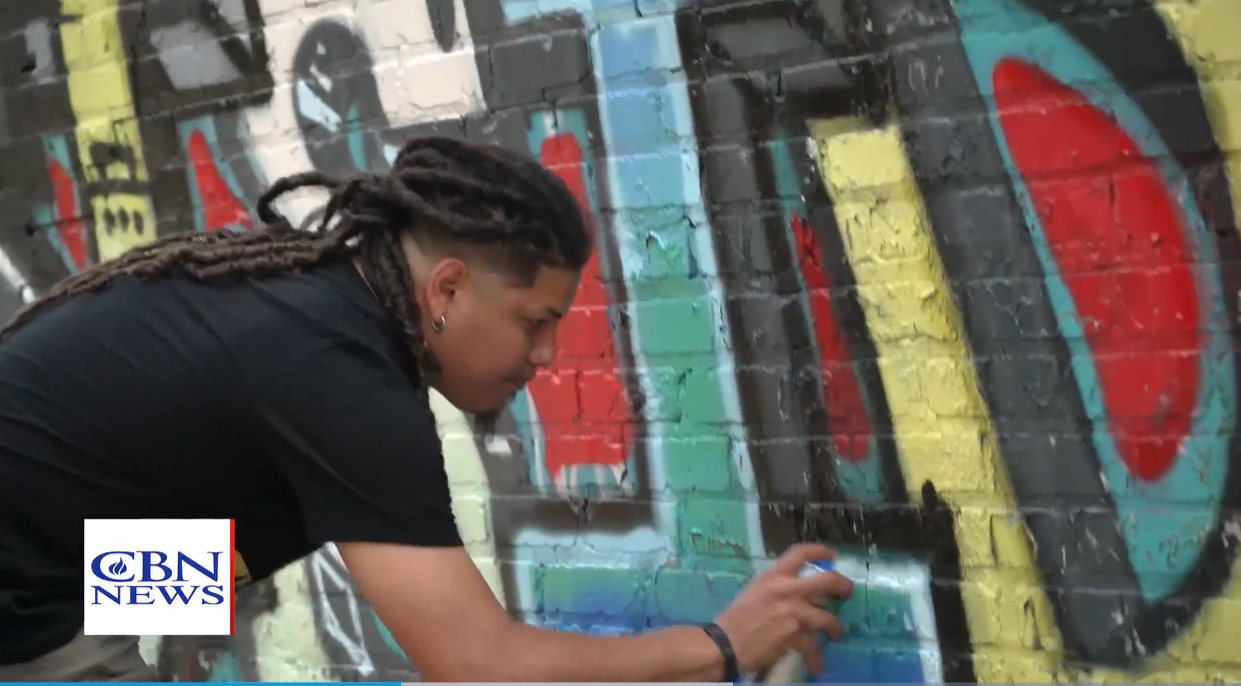 Artista de rua evangeliza por meio de grafite nos EUA: ‘Faço para o Senhor’