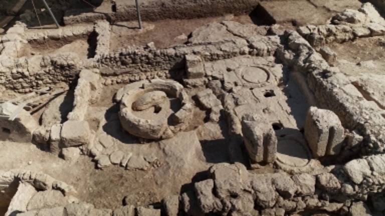 Arqueólogos descobrem propriedade em possível cidade ligada a Simão, o Mago
