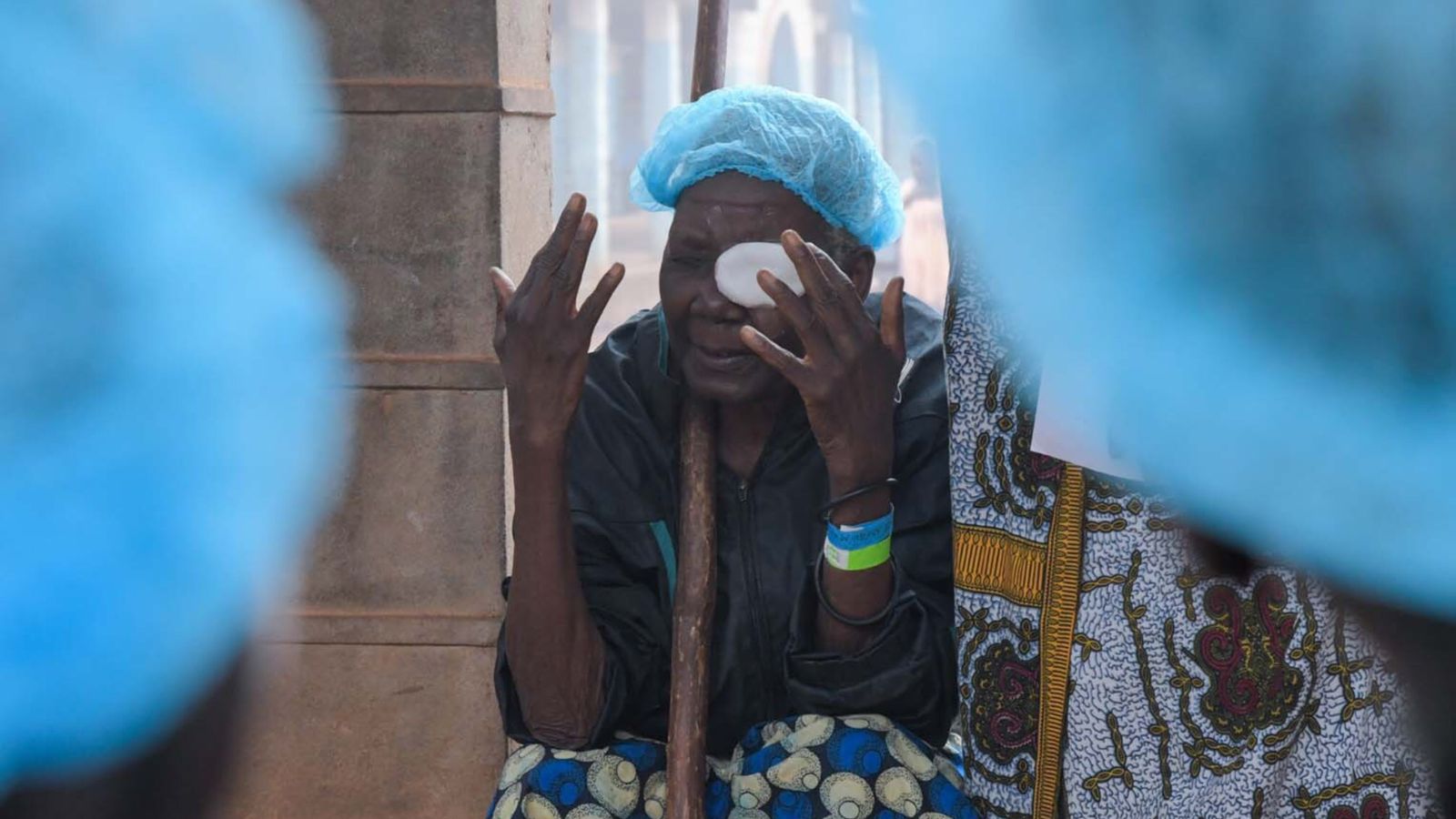 Mais 300 pessoas aceitam Jesus após cirurgia de catarata na República Democrática do Congo
