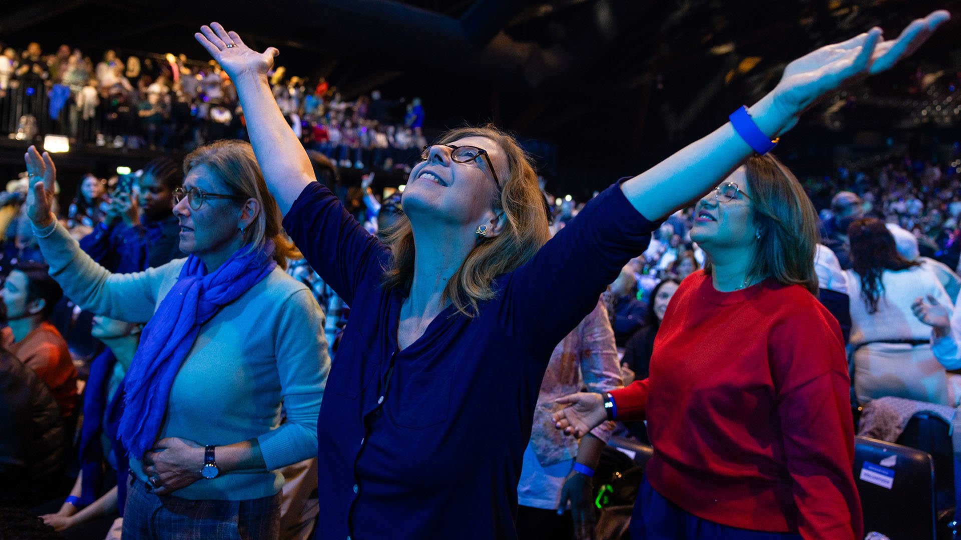 Culto evangelístico atrai 14.000 na Bélgica com mais de 1.000 vidas convertidas a Jesus