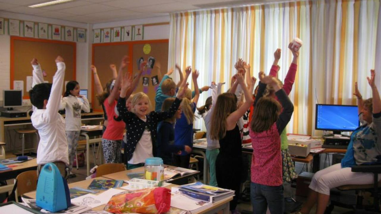 Mães formam grupo de oração em escola e impactam alunos e professores na Holanda