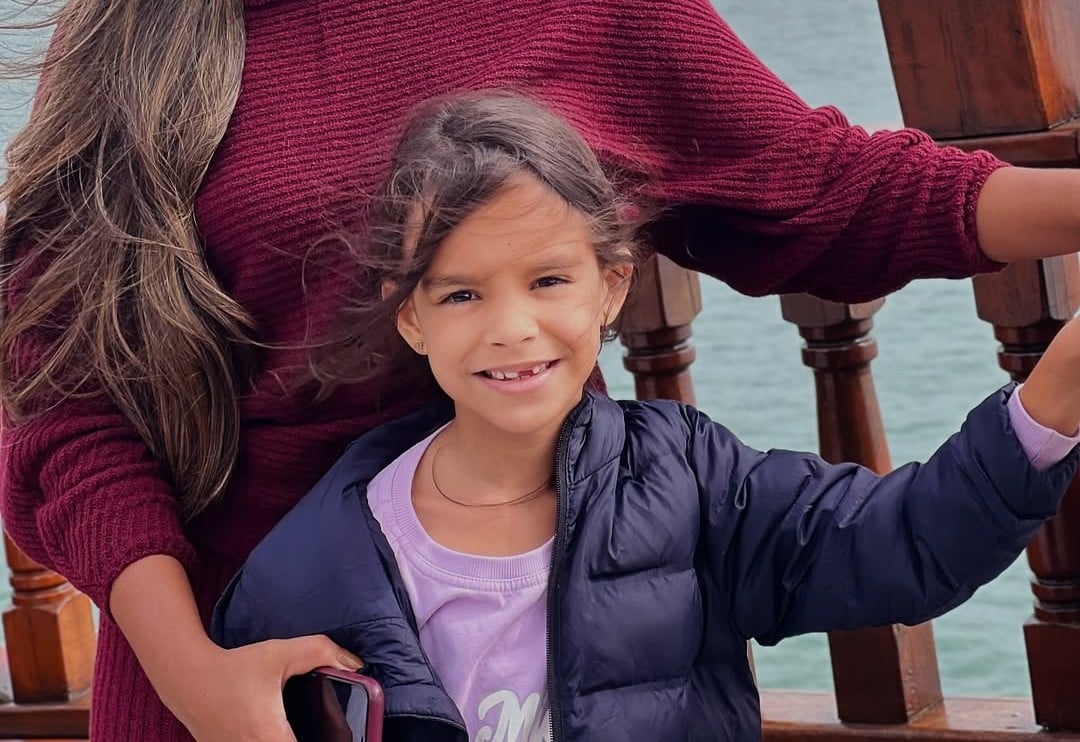 Menina de 7 anos morre baleada em tentativa de assalto após sair do culto no RN