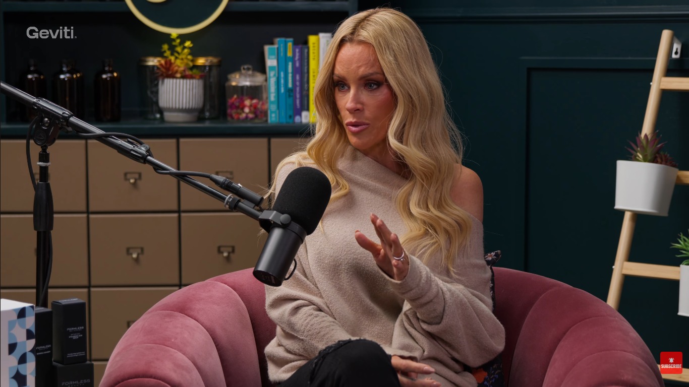 Ex-coelhinha da Playboy aceitou Jesus após morte de Charlie Kirk: “Me rendi completamente”