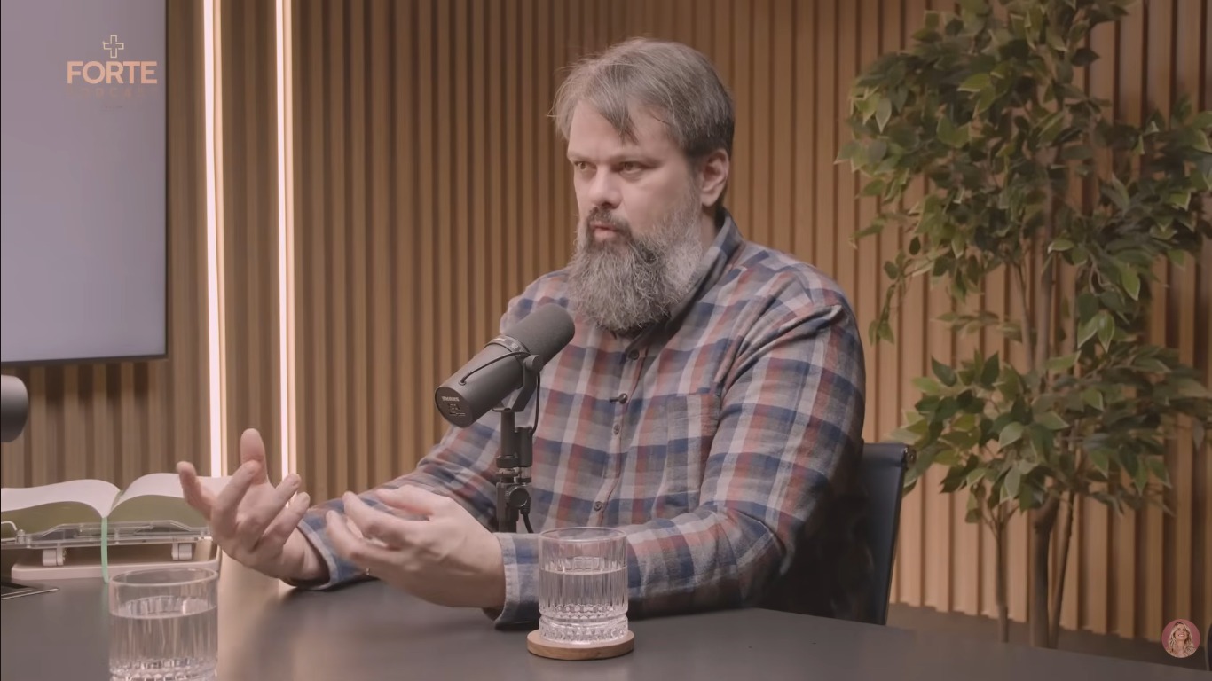 De ateu a teólogo: Tassos Lycurgo diz que passou a crer em Deus após perder filha