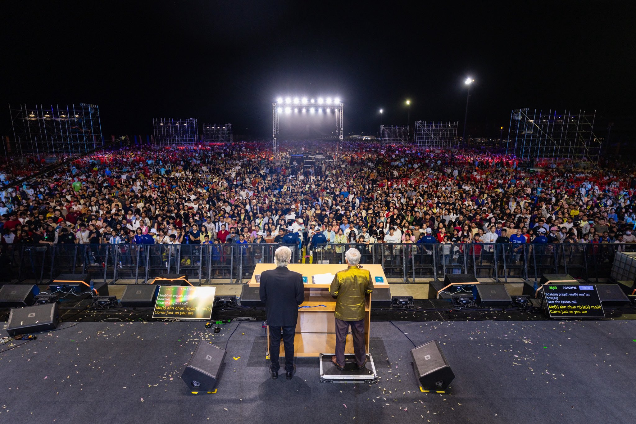 Mais de 2.000 se entregam a Jesus em campanha evangelística no Camboja