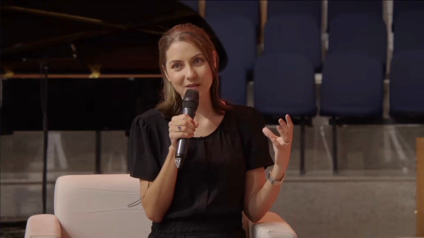 ‘Mesmo se Deus não me curar, Ele já provou seu amor’, diz cristã com mais de 6 tumores