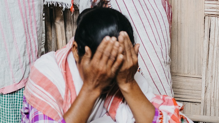 Multidão de 200 hindus ataca família cristã após se recusarem a abandonar Jesus