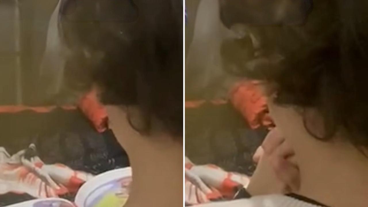 Menino iraniano de 6 anos ora por crianças de seu país: ‘Deus, dê força a elas'