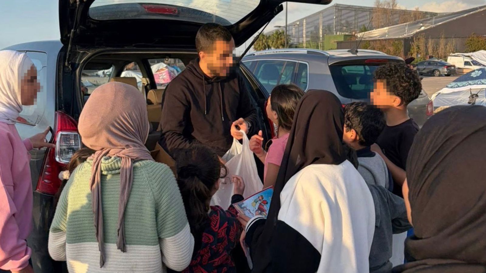 Missão distribui mais de 500 cestas básicas a famílias deslocadas pela guerra no Líbano