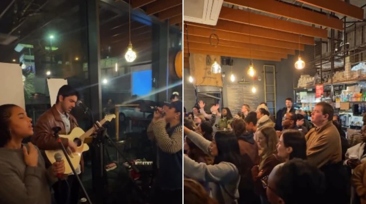 Jovens fazem culto em cafeteria de Londres: “Chamamos os perdidos para a família de Deus”