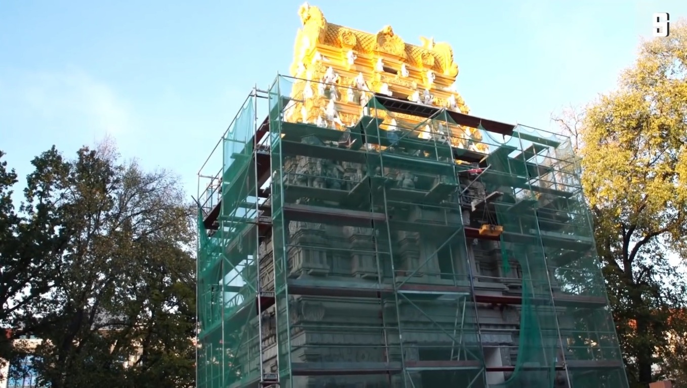 Mesquitas, templos budistas e hindus são abertos, enquanto igrejas fecham na Alemanha