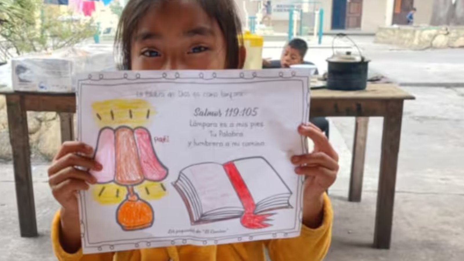 Missionários evangelizam crianças antes que sejam recrutadas por cartéis no México