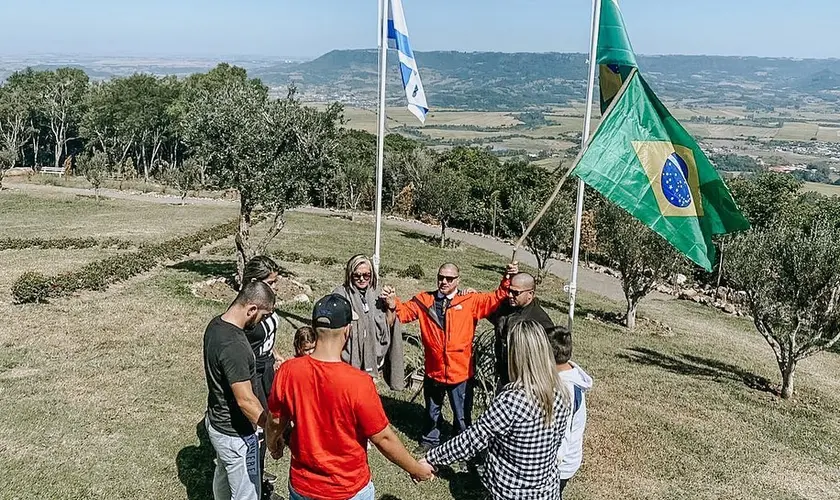 “Dia e noite, sem cessar”: Pastor relembra origem da oração 24/7 no RS