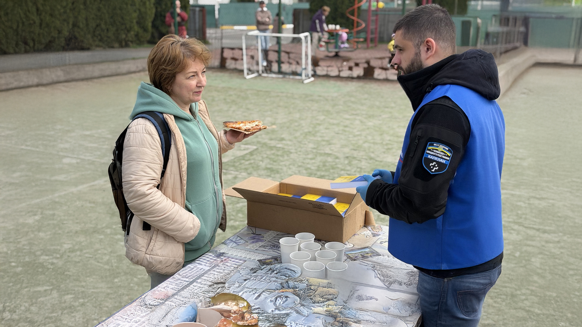 Cristãos usam distribuição de pizza para evangelizar em zona de guerra na Ucrânia  