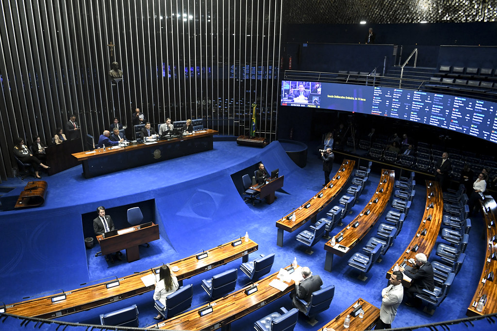 Senado derruba resolução sobre aborto legal em menores sem a autorização dos pais