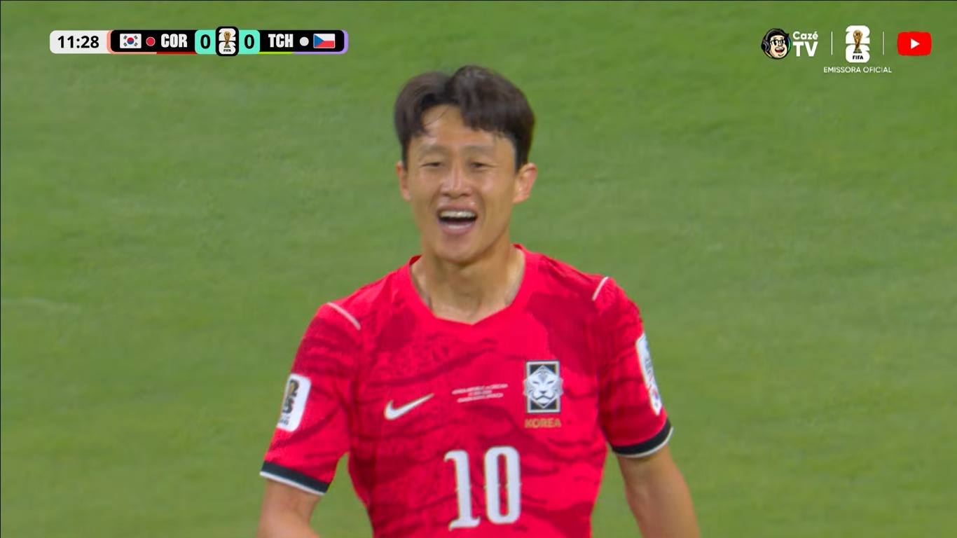 Jogador da Coreia do Sul comemora vitória em jogo na Copa com versículo bíblico