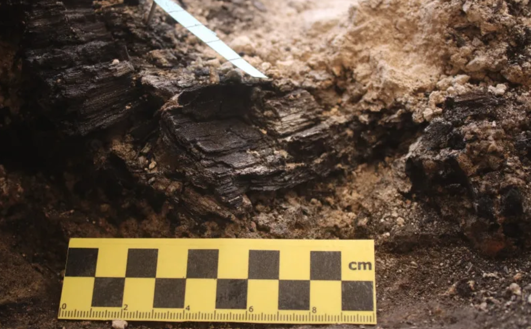 Vigas carbonizadas do Primeiro Templo são descobertas em Jerusalém após 2.600 anos